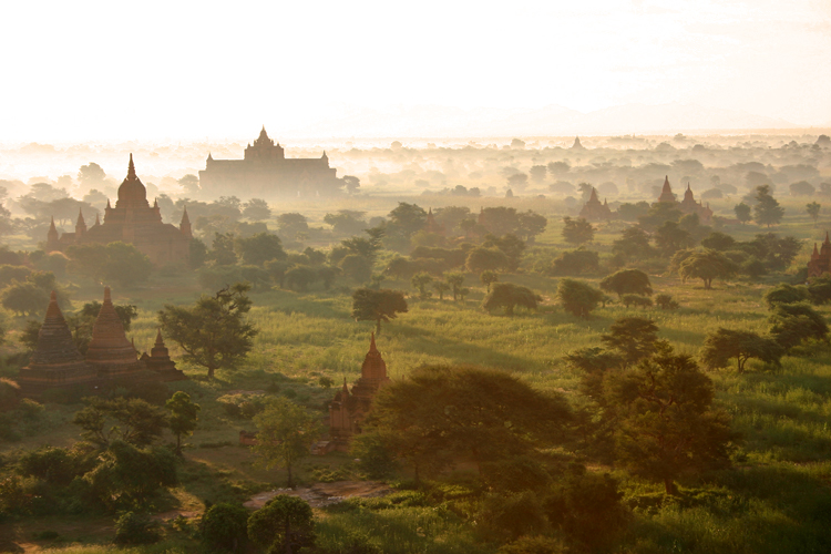 Bagan, negen jaar geleden.