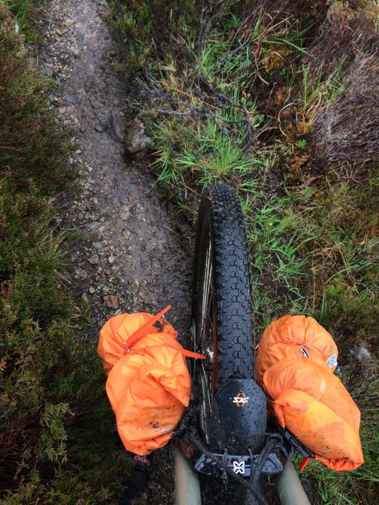 Fiets van Chris tijdens Highland Trail Race in Schotland